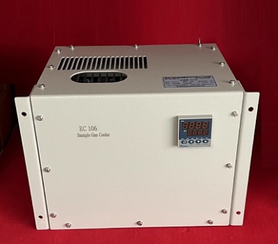 Thiết bị làm lạnh khí Gas Analyzer Universal Electronic Refrigerator Condenser EC106